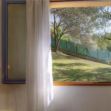 Vakantiehuis L'amandier -le Figuier-les Lauriers Roses