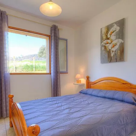 L'amandier -le Figuier-les Lauriers Roses Holiday home *