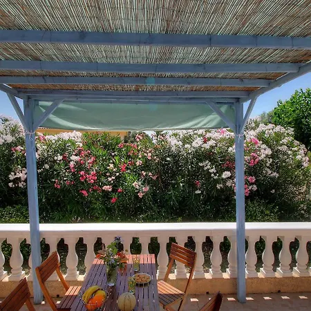 L'amandier -le Figuier-les Lauriers Roses Holiday home Ajaccio (Corsica)