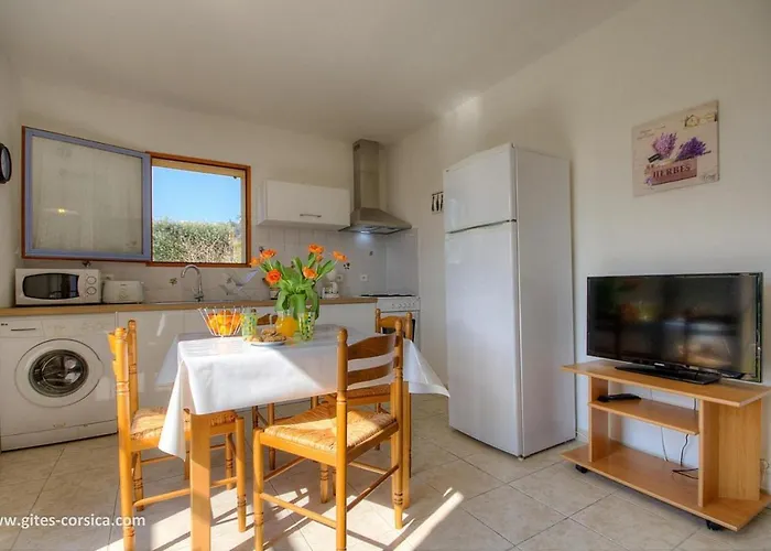 Dom wakacyjny L'amandier -le Figuier-les Lauriers Roses